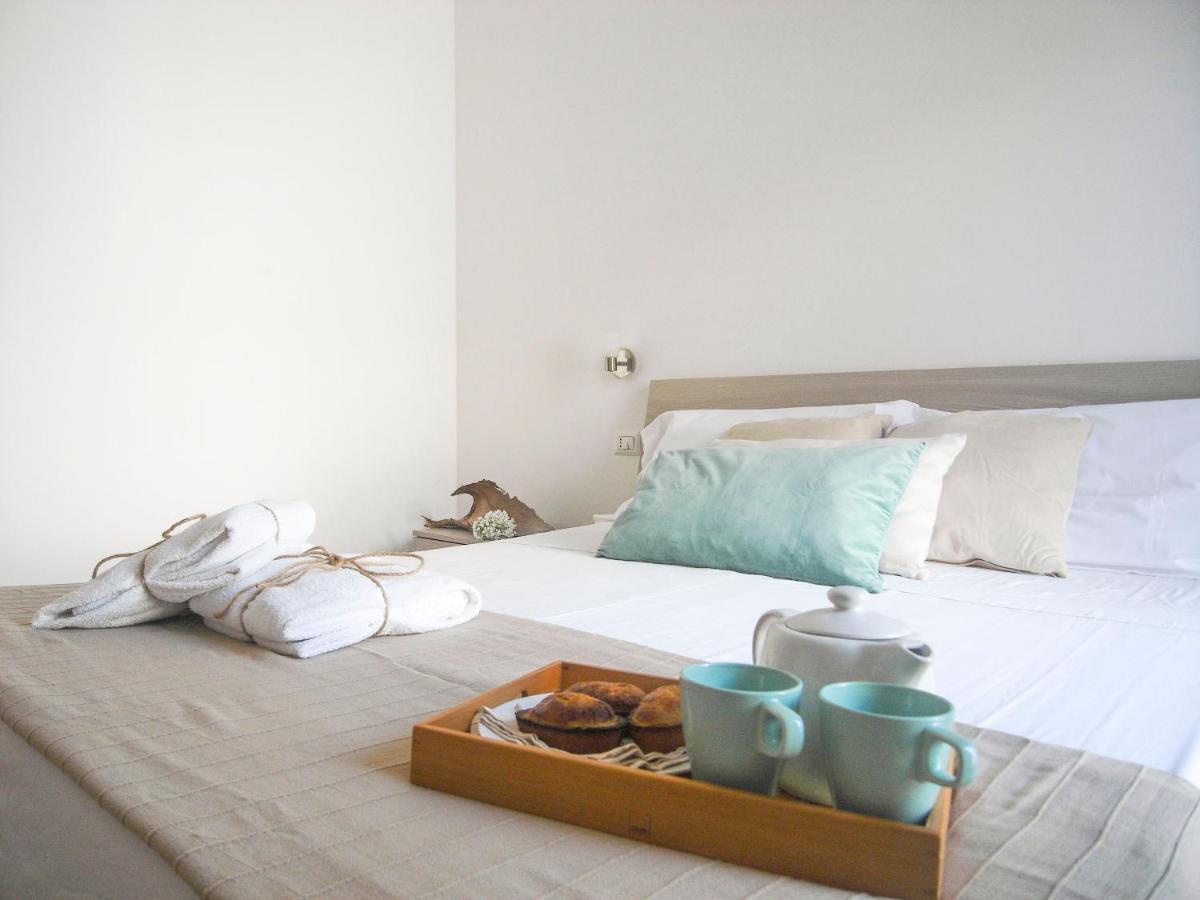 Appartamenti Via Corfu - Le Vie Di Omero 토레 델 로소 외부 사진